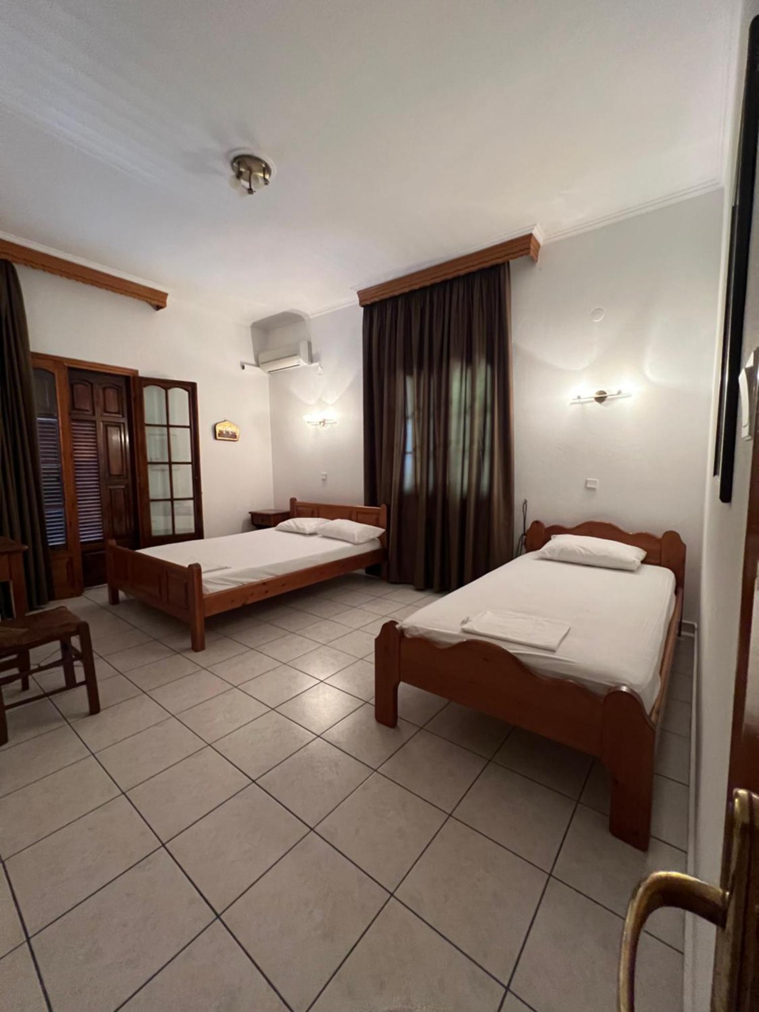 Boufidis Rooms Kalambaka Exterior photo